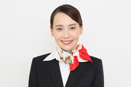 着陸した飛行機をゲートへ誘導。